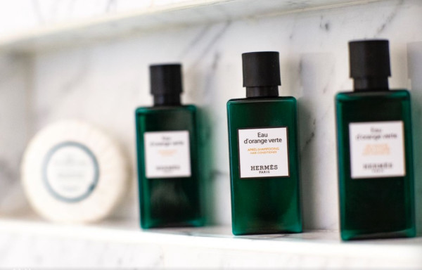 周末同价!西安索菲特传奇酒店首相间1晚&2晚+双早+双自助午餐+欢乐时光等各种权益