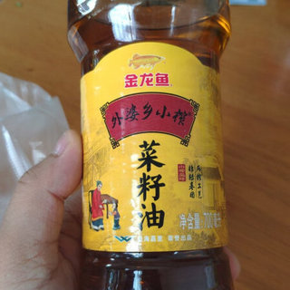 金龙鱼 外婆乡小榨 菜籽油 700ml