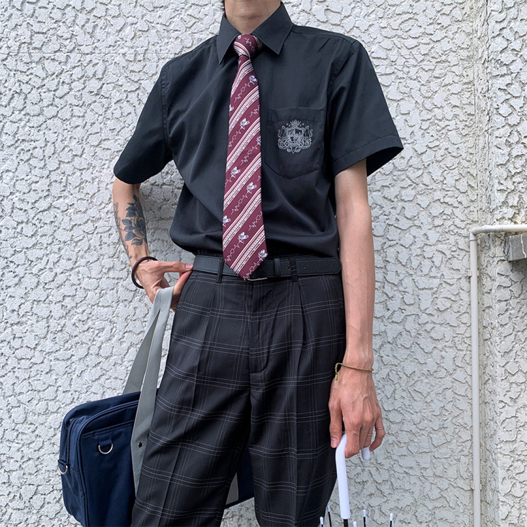 女生一定要白幼瘦才能穿JK制服吗?