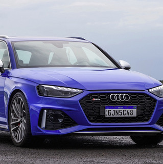 Audi 奥迪 RS 4 21款 2.9T Avant 暗金版