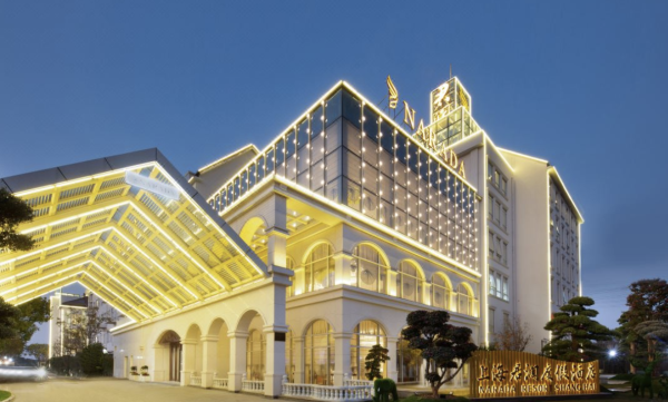 部分套餐含迪士尼乐园门票,离野生动物园也近!上海君澜度假酒店 景观大/双床房1-2晚套餐(含双早+童玩中心玩乐+迪士尼接送等)