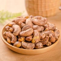 PLUS会员：知尝 带皮腰果 500g