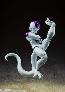 BANDAI 万代 S.H.Figuarts.《龙珠Z》弗利萨 第四形态 可动模型