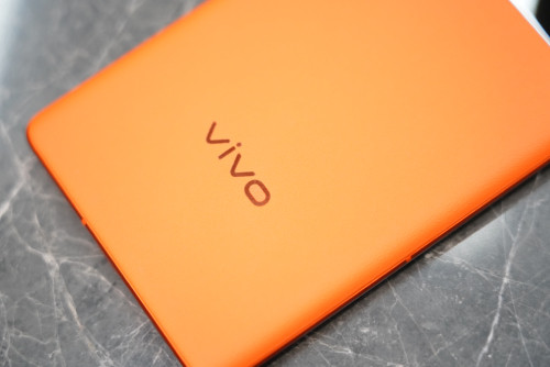 蔡司影像,品阅时光|vivo X70 Pro+ 5G智能手机