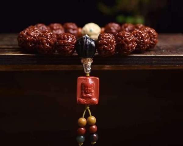 金刚菩提子手串 16mm 五瓣梅花蜂窝 重约45.2克 玉华包浆