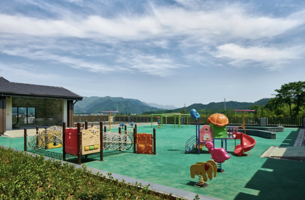 可用至明年2月底~Club Med Joyview安吉度假村 高级双床房1晚(含双早+双人自助晚餐)