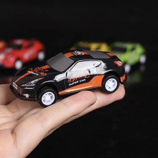 熊孩子拾光记 中号仿真合金回力车 8只装