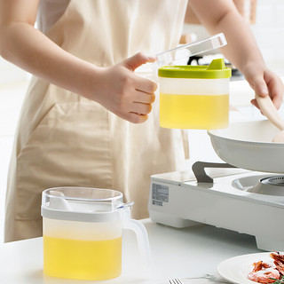 茶花塑料油壶家用防漏防尘装油瓶酱油瓶醋壶厨房用小油壶香油瓶调料盒 绿色+白色