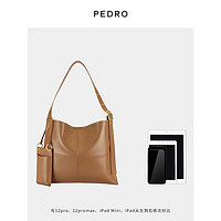 Pedro PEDRO托特包21秋季新款女包挂袋饰流浪包手提单肩包PW2-35210006