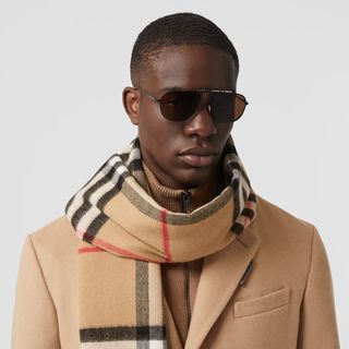BURBERRY 双面两用格纹羊绒围巾 80359121