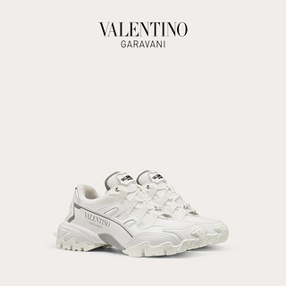 VALENTINO GARAVANI/华伦天奴女士Climbers 白色织物小牛皮运动鞋（35.5、白色）