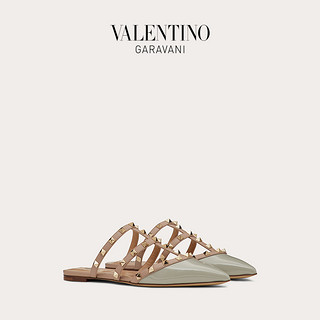 VALENTINO GARAVANI/华伦天奴 女士 ROCKSTUD 漆皮铆钉穆勒鞋（38.5、灰色）