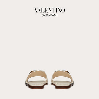 VALENTINO GARAVANI/华伦天奴 VLogo Signature 小牛皮平底拖鞋（38.5、白色）
