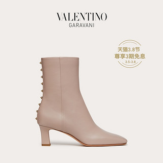 VALENTINO GARAVANI/华伦天奴 女士 Rockstud 羊皮革铆钉短靴（36、裸粉色）