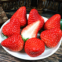 鲜姿 丹东99红颜奶油草莓  单果20-30克  3斤