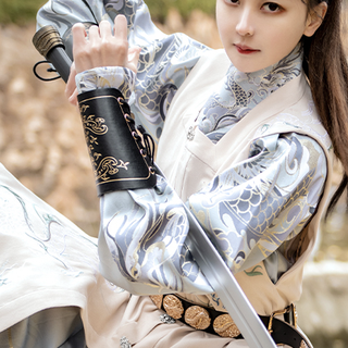 如夢霓裳 明制汉服 水龙吟 男女款方领罩甲 杏色 155