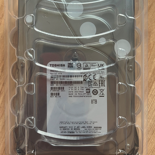 TOSHIBA 东芝 N300系列 3.5英寸 NAS硬盘 8TB (7200rpm、256MB) MN08ADA800