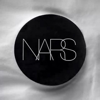 NARS 纳斯 流光美肌轻透蜜粉/大白散粉 11g