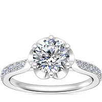 Blue Nile 0.36 克拉圆形钻石+花卉造型微密钉钻石订婚戒指