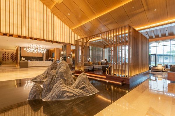 含2大1小世园公园花灯节门票！北京世园凯悦酒店 凯悦大床房1晚+2大1小早+双人外带野餐盒等 