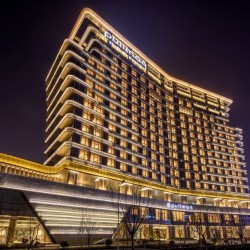 周末暑假中秋不加价!苏州太仓华发铂尔曼酒店 高级湖景大床房1晚+含早+下午茶