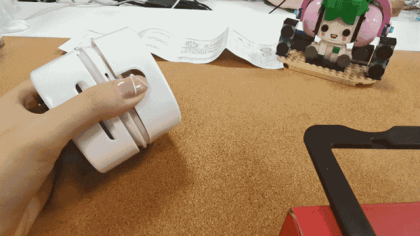 桌面吸尘器，智商税还是真神器？