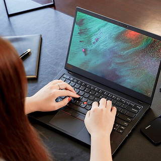 ThinkPad 思考本 X1 Carbon 2022可选 14英寸高端轻薄本ibm手提电脑 i5-10210U 16G内存512G固态A0CD 高色域