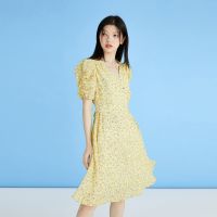 ONLY 2022新款春季收腰碎花V领气质感连衣裙女