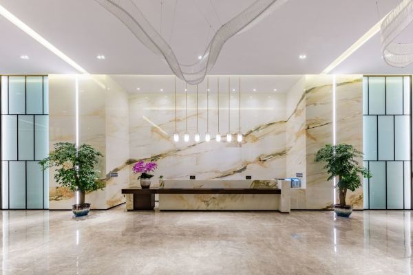 周末暑期节假日不加价位于市中心泰州会宾楼丽呈酒店行政城景大床房2