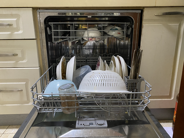 《选型号》Vol31：4年洗碗机使用经验分享！附西门子、美的洗碗机型号解析