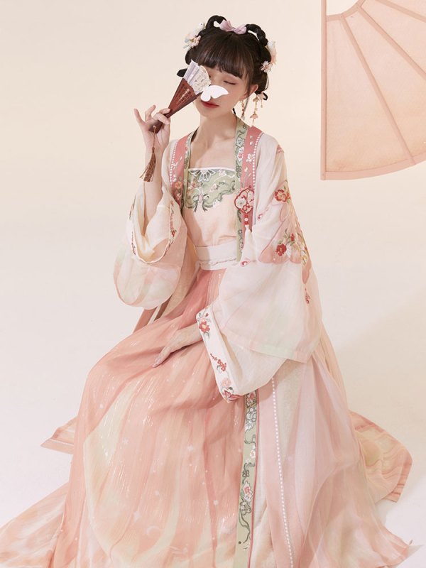 这些高颜值粉色汉服哪套戳中了你的心巴?