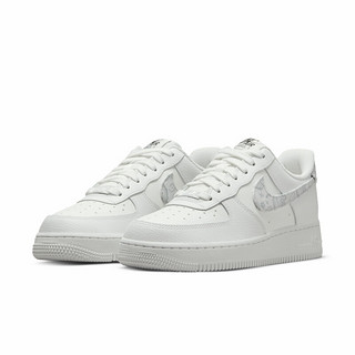 NIKE 耐克 Air Force 1 '07 ESS 女子运动板鞋 DJ9942