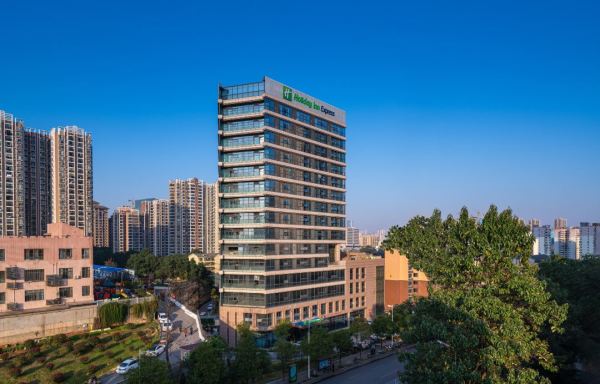 周末不加价!近橘子洲/岳麓山!长沙市府智选假日酒店 2晚含早可拆分套餐
