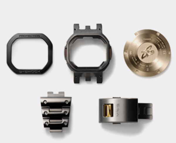 CASIO 卡西欧 G-SHOCK MR-G “极"系列 男士太阳能六局电波腕表 MRG-B5000B-1DR
