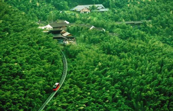 不出包邮区的火山温泉！天目湖涵田度假村 温泉区大床房1晚含双早