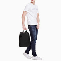 Calvin Klein CKJeans 男士轻便简约休闲商务时尚双肩包 HH2218K9900