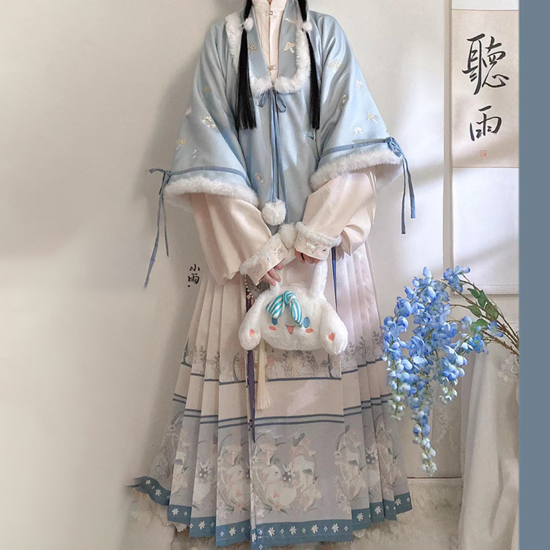 天冷能穿汉服吗？秋冬汉服这样混搭，保暖又好看！还有3款保暖神器，谁穿谁竖大拇指！