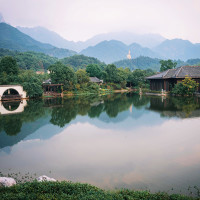 依山而住 沐浴佛光 九华山涵月楼酒店 1/2晚套餐（含早+首日欢迎水果）