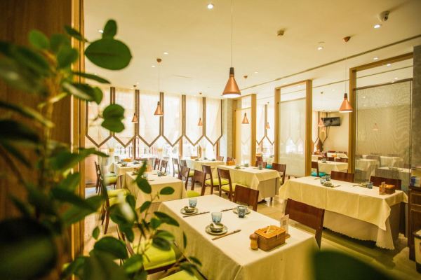 周末元旦春节不加价,建国门外黄金位置!北京国泰饭店多房型1-3晚套餐(含双早/100元餐饮代金券)