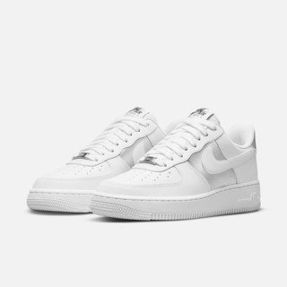 NIKE 耐克 Air Force 1 '07 女子运动板鞋 DD8959-104 白色/黑/金属银 39