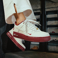 NIKE 耐克 Air Force 1 '07 SE 女子休闲运动鞋 DQ7582