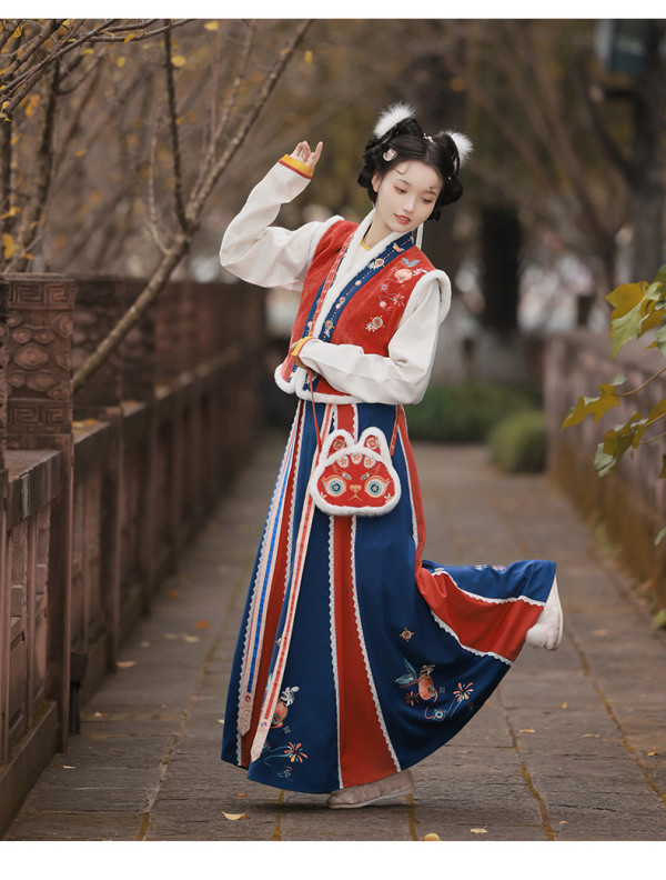 小茶帮你搭|穿汉服怎么御寒?同袍的保暖指南