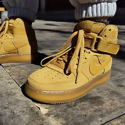 NIKE 耐克 板鞋Nike Air Force 1 AF1 High LV8 空军一号 小麦色麂皮休闲运动板鞋 CK0262-700