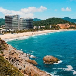 地处十大最美海岛,赏海边日出日落!广东阳江北洛秘境洛悦酒店 听海双床房1-2晚套餐(含天际泳池+可选早餐/晚餐等)