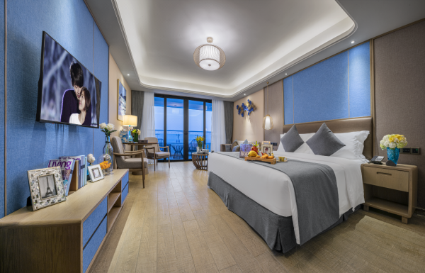 惠州双月湾君廷度假酒店 卓越海景房1晚套餐(双早+海泉SPA)