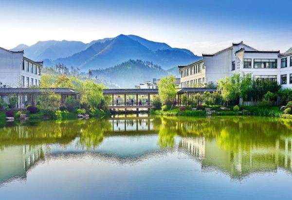 山脚/城区4店通兑,尽享九华风光!九华山下四酒店1晚套餐 任选1晚+缆车/索道往返(3选1)
