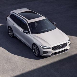 VOLVO 沃尔沃 V60 23款 B5 智远豪华版