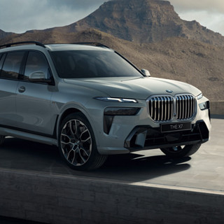 BMW 宝马 X7 23款 xDrive M60i