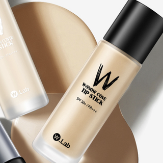 W.Lab 超模美颜粉底液