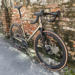 BIANCHI 欧格威cervelo公路车 定制DIY云岸CR05碟刹700C钢架桶轴2*12顺泰24速DT轮组整车 CR05银色拉丝整车
